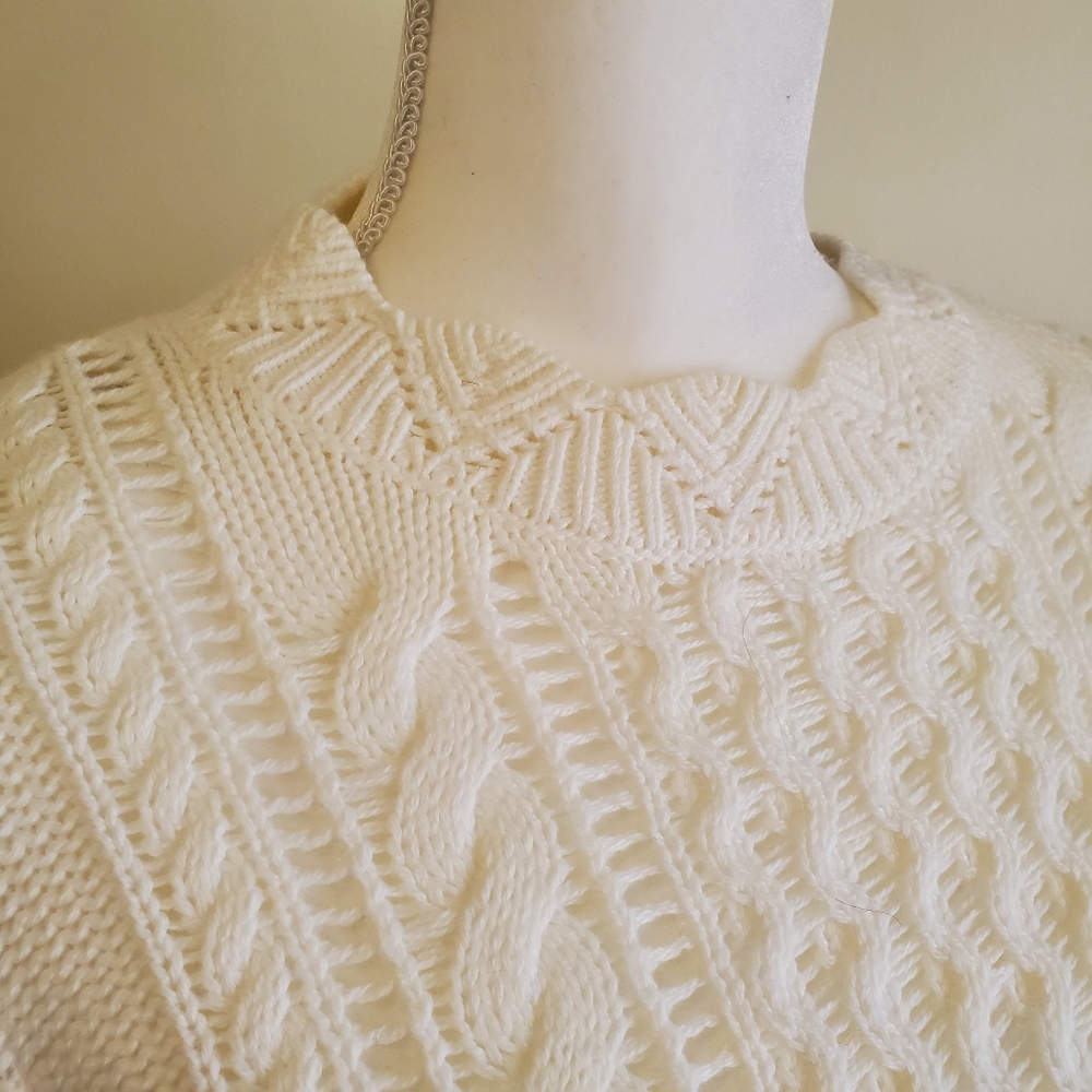 New condition white BR sweater